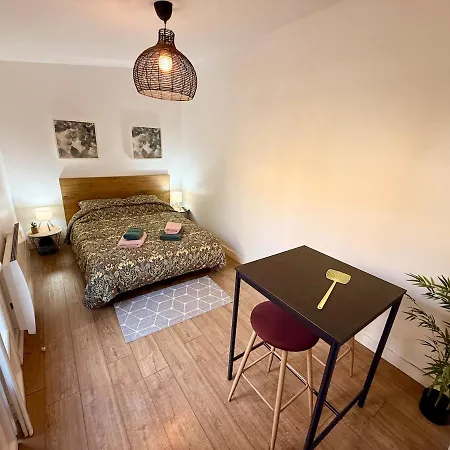 Zephyra Studio Deluxe Dans Residence Privee Avec Patio A Proximite