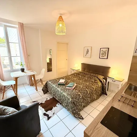 Zephyra Studio Deluxe Dans Residence Privee Avec Patio A Proximite Apartment *